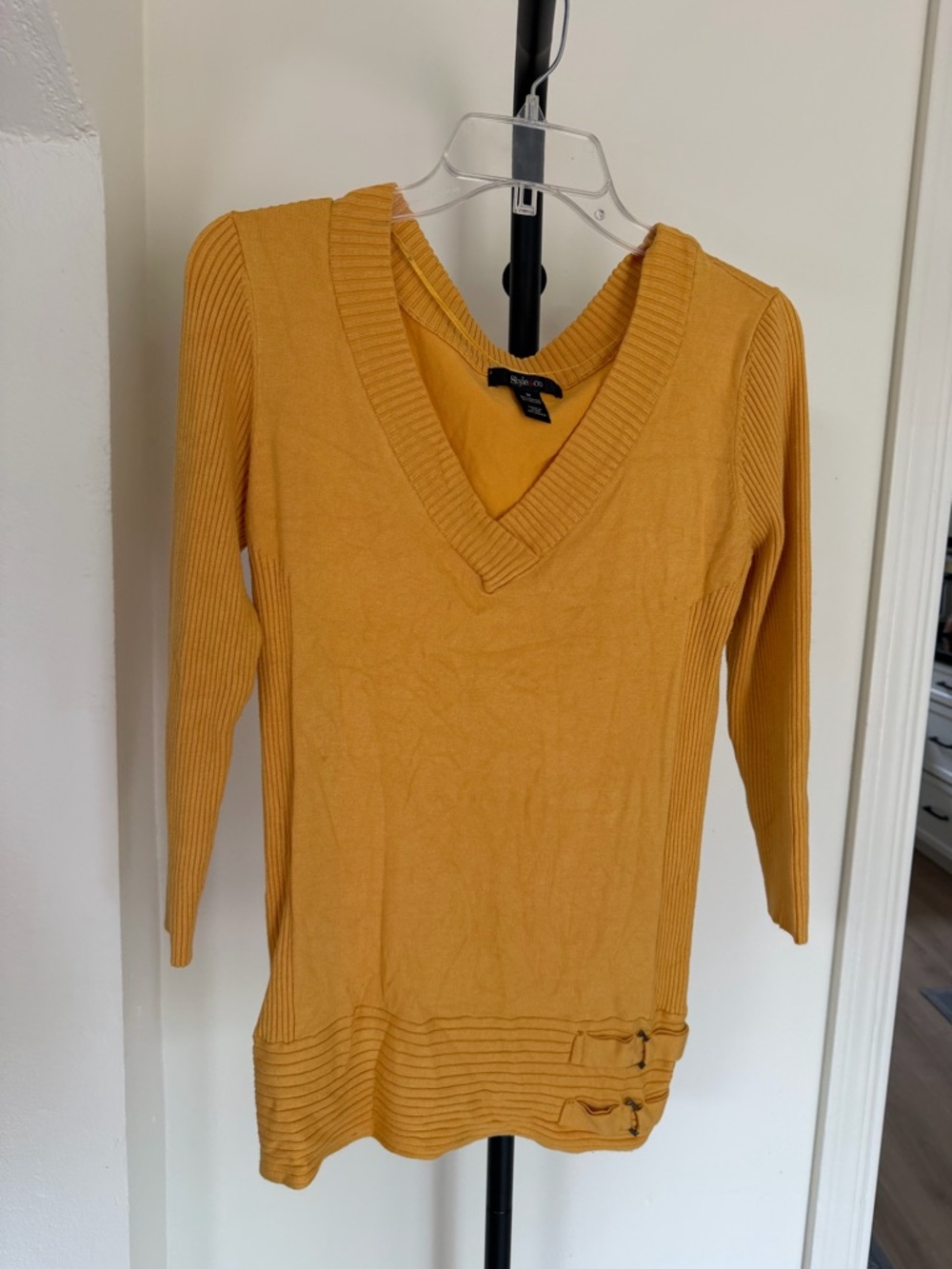 Style & Co Mustard Yellow Ribbed Sweater V-Neck 3/4 Sleeve Size M